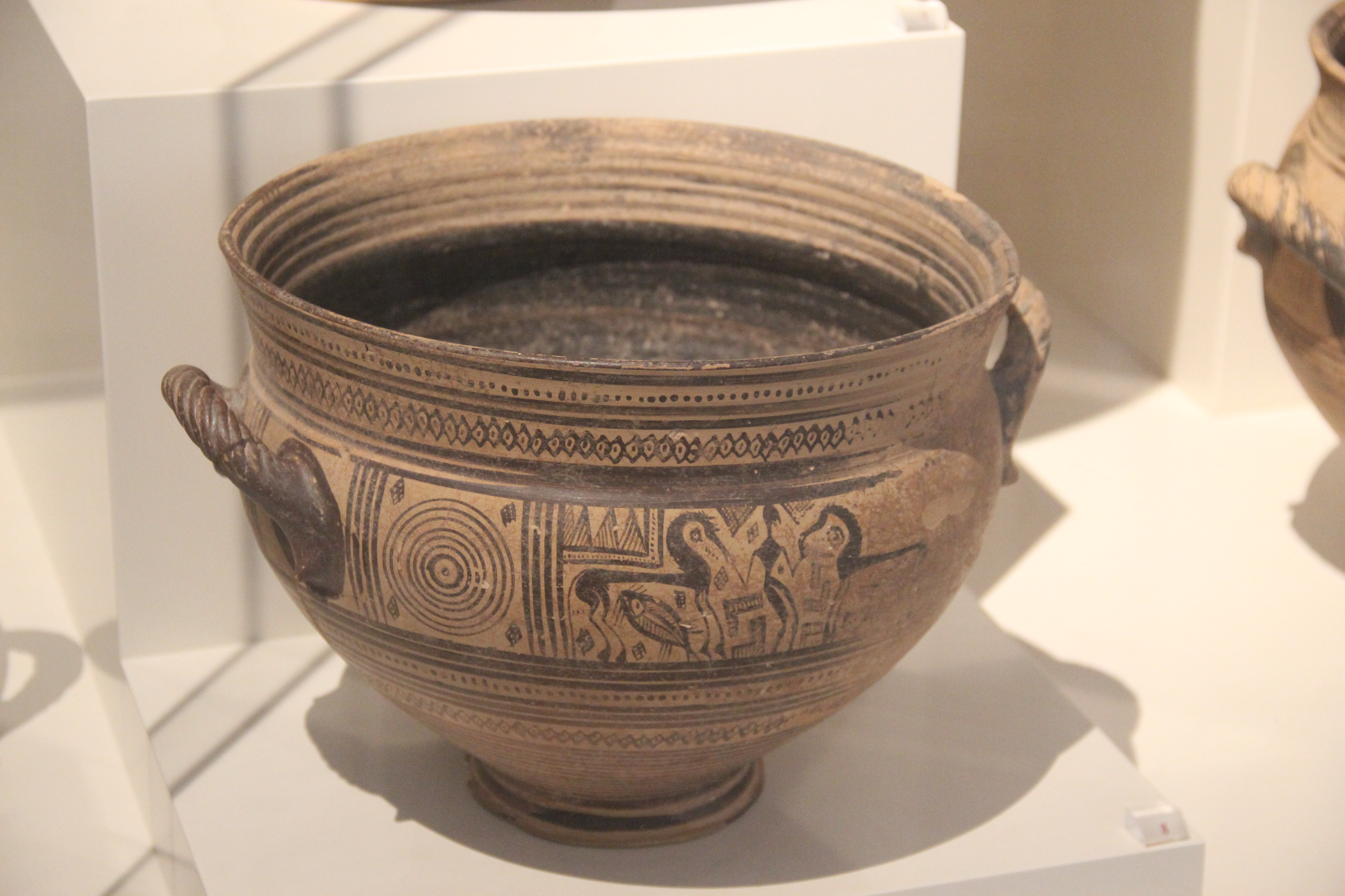 Greek Geometric Pottery — © Gary Todd, CC BY 2.0, via Wikimedia Commons